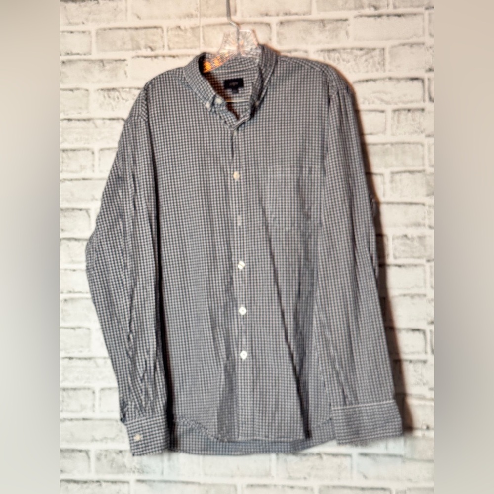J. Crew Black and‎ White Casual Button Down Shirt Classic Design